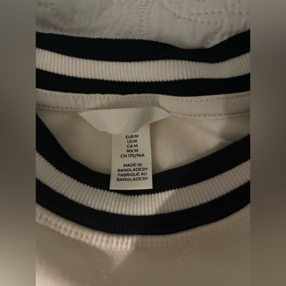 H&M LE MARAIS CREAM BLACK  SWEATER M - Picture 7 of 9
